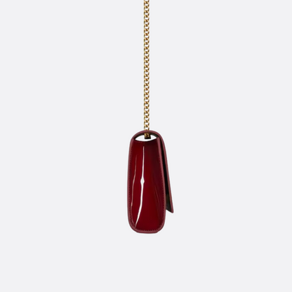 SAINT LAURENT KATE KLEINE SCHULTERTASCHE AUS LACKLEDER