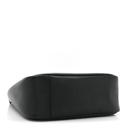 YVES SAINT LAURENT KLEINE HANDTASCHE AUS GENARBTEM LEDER